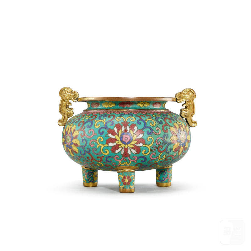 A gilt-bronze and cloisonné enamel tripod incense burner, Mark and period of Qianlong | 清乾隆 銅胎掐絲琺瑯蓮紋香爐 《乾隆年製》款